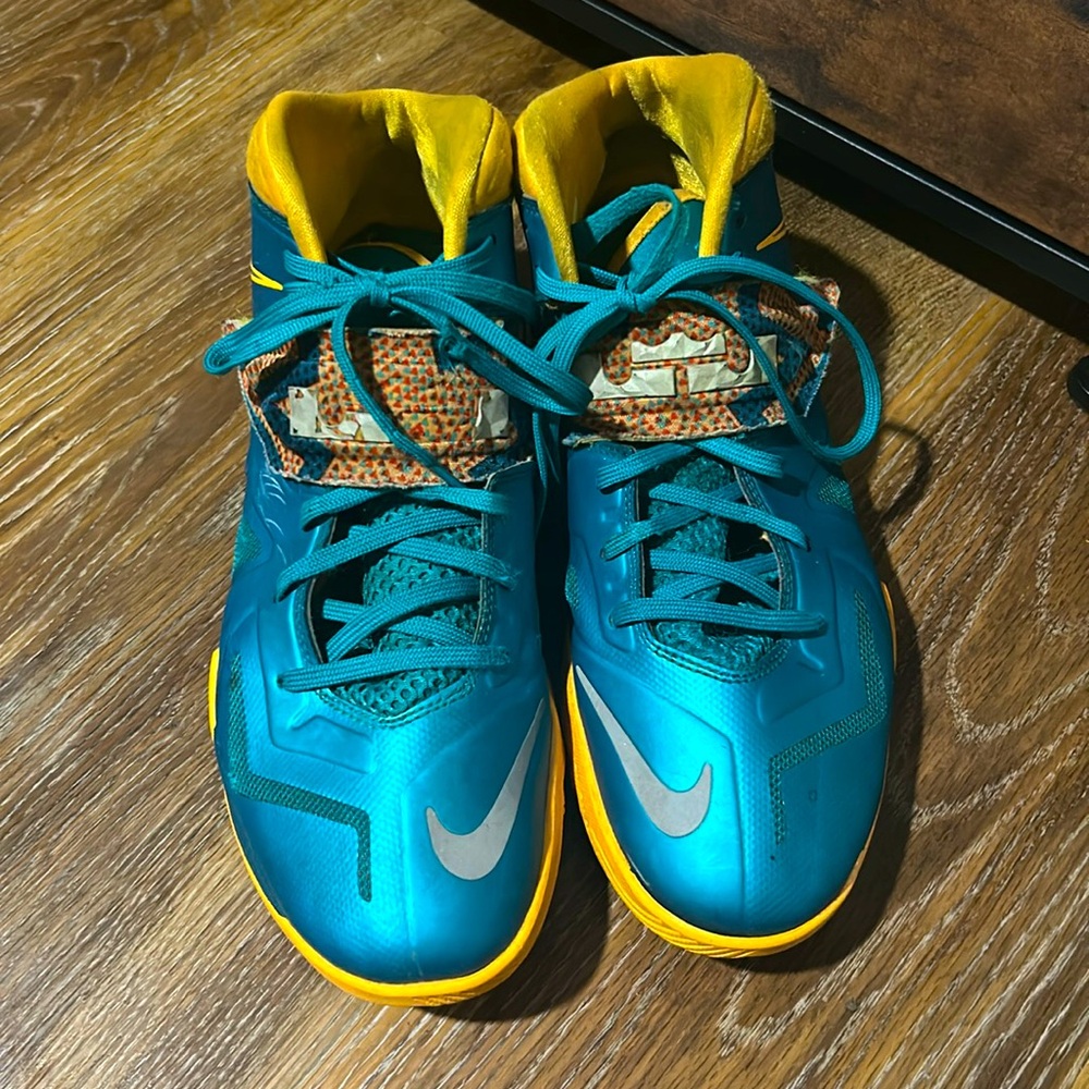 Lebron James Soldier 7s Zoom